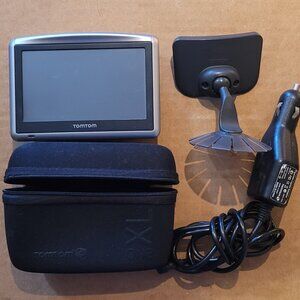 Vintage GPS TomTom One XL W/Case and 12V Automotive Power Cord
